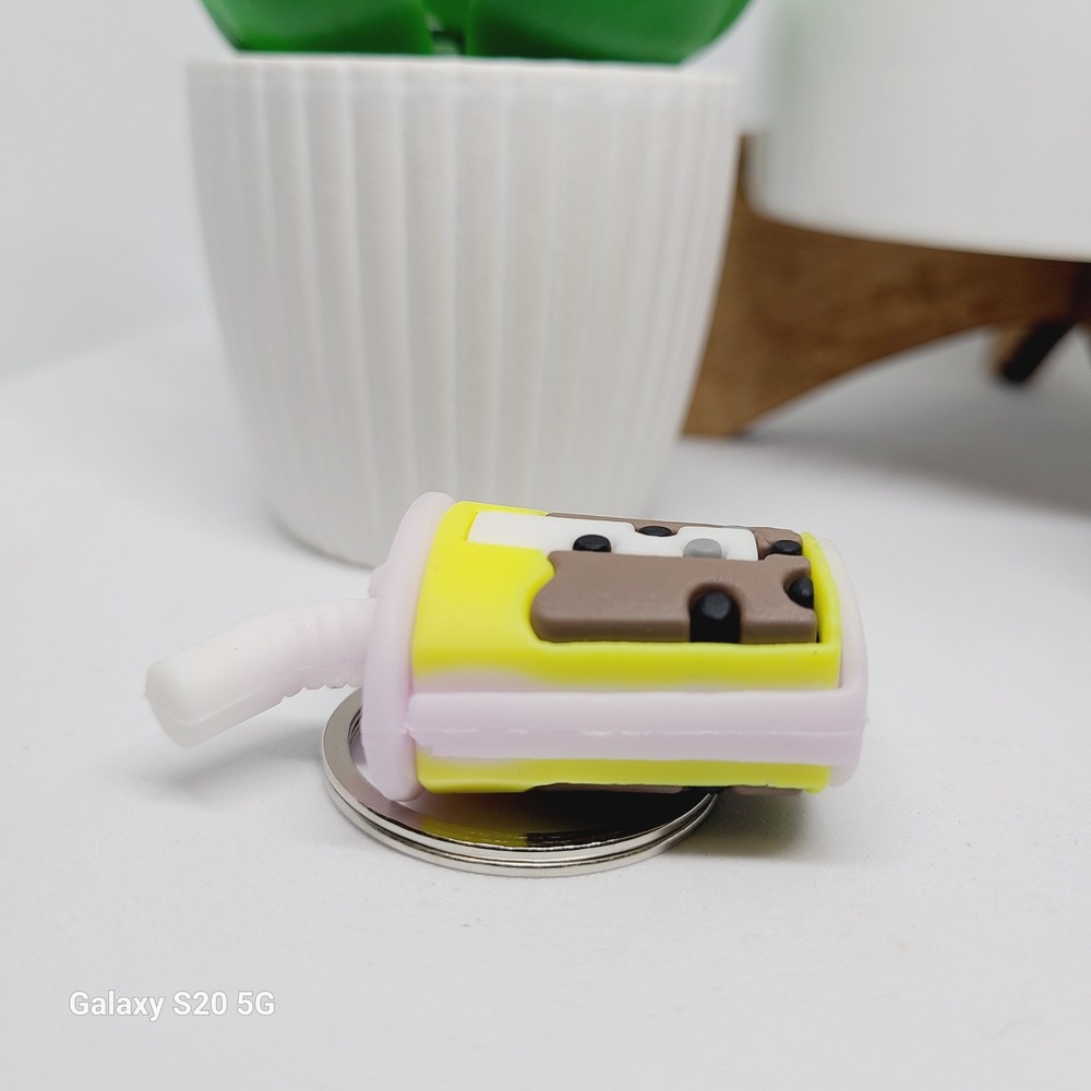 Boba Tea Keychain Cute Milk Tea Drink Keyring Accessory Women's Girls NWOT - Picture 5 of 6